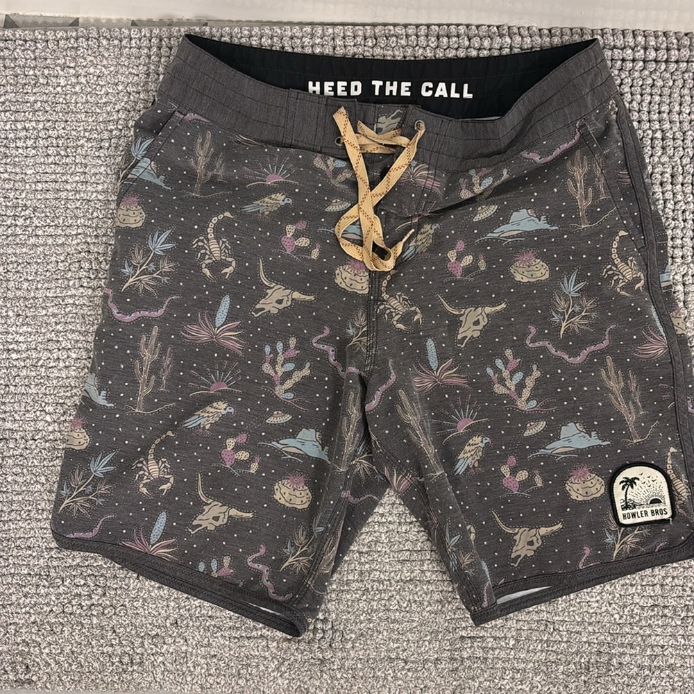 Howler Brothers Bruja Board Shorts - Size 30
